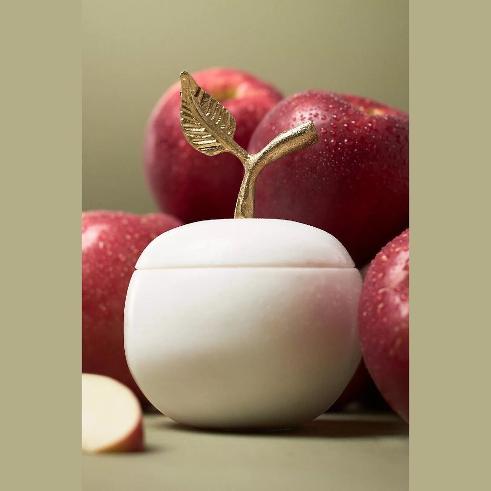NEW Apothecary 18 Spice Orchard Woods Hand-Carved Apple Marble Candle
